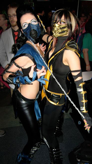 Illustration for article titled Gender-Bending: 8 Impressive Girls-As-Guys Cosplays